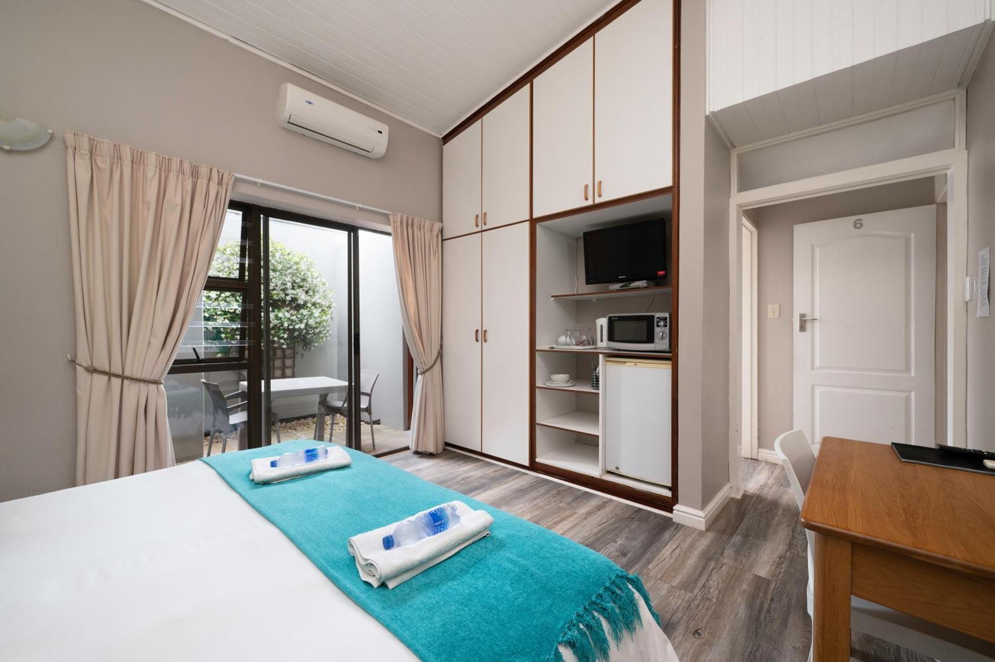 Admiral's Lodge Guest House Port Elizabeth Extérieur photo